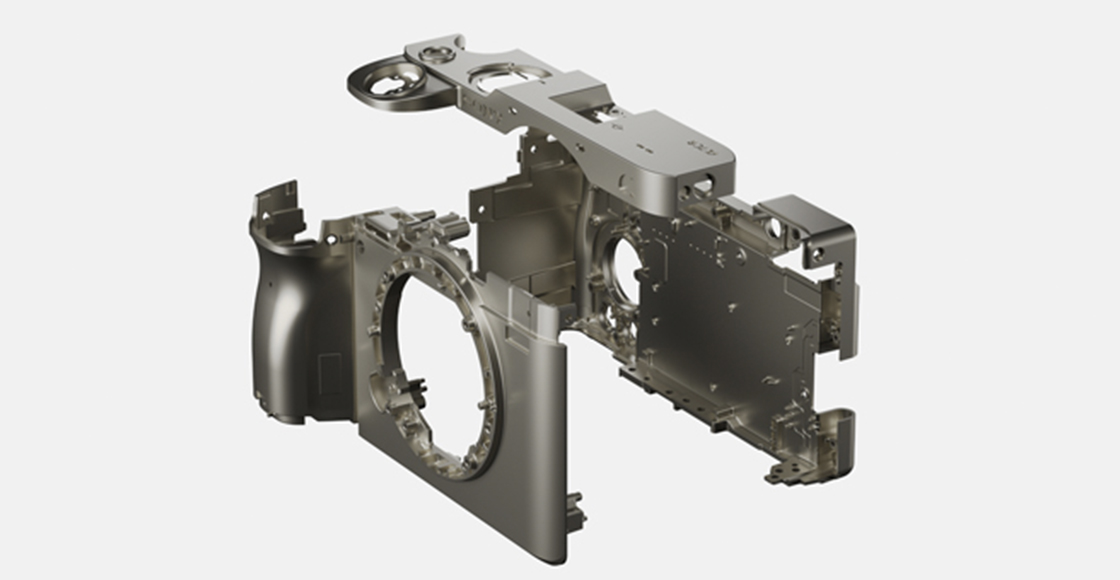 Ábra, amelyen a magnéziumötvözetből készült alkatrészek robbantott nézete látható