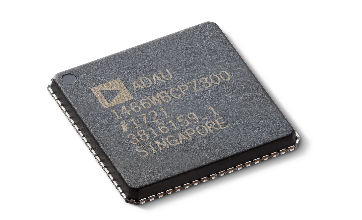 Közelkép az XAV-9550ES hangfeldolgozó chipjéről